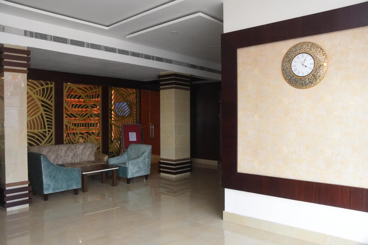 โรงแรมนันท์ เรซิเดนซี Ghazipur ภายนอก รูปภาพ